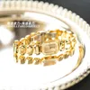 Armbandsur 2024 Antika mässing Kvinnor tittar på guld lyxigt kopparband stål klassisk damklocka armband smycken