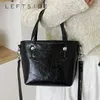 Totes Design Saco de ombro de couro PU pequeno para mulheres 2024 Y2K Bolsas de moda coreanas e bolsas femininas simples de crossbody prateado