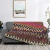 Устанавливает Boho Chic Modern Zigzag одеяло в воздухопроницаемом мягком теплом фланеле осенней геометрической многоцветной одеяло для постельных принадлежностей для дивана на открытом воздухе.