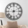 Horloges Vintage Industrial Style Wall Clock Europe Metal Roman Digital Home Wall Watch Salon Bureau Bar Décoration Art Decoration Horologe