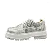 Scarpe casual designer di lusso rivetti uomini in pelle altezza traspirante in pelle aumentando il brogue derby derby zapatillas hombre