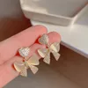 Tendance design unique Fashion Elegant Exquisite Zircon Leaf Oreads For Women Jewelry Wedding Party Premium Gift