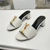 Y+5+L Slippers Designer Sandaler Kvinnor Slides 2024 Summer New Fashion Luxury Flat Slides äkta läder Mid Heel Slides High Quality Designer Shoes EU35-43