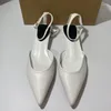 Sukienka eleganckie sandały o niskim obcasie kobiety letnie modne złoto spiczaste palce marka projekt impreza balowa slingbacks ślub panie