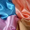 Luxuremerk Silk SCARF Women Satin Solid Color Hijab sjaals moslim Pareo Bandana vrouwelijke sjaal wrap headband foulard 90*90cm 240425