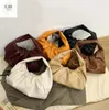 Bolso elegante diseñador de bolsos para mujer plisado bolsas de axila de cuero esponjoso para mujeres 2024 marcas carteras
