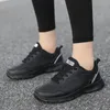 Buty swobodne Tuinanle czarny trampka Kobiety Wypalanie Koronki Up Non Slip Gym Kobietowe platforma z noszeniem Sneakery Zapatos Tenis de Mujer