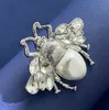 Designer Bee Brooches Pins Pearl Copper Brosch Pin Silver Color Luxury Pearl Rhinestone Crystal Pins For Women Clothing Decoration Jewellery Accessories