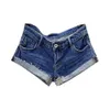 Pantalones cortos de mujer nuevos pantalones cortos retro de mezclilla retro ultra-bajo cintura sexy slim blue shorts y240425
