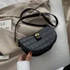 Bag krokodilmönster liten sadel 2024 högkvalitativ pu läder kvinnors designer handväska vintage axel messenger