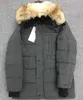 Homens Carson Down Parka Fusion Fit Removable Coyote Pur Hood Jacket Designer feminino CANVAS Bolsos de zíper acolchoados