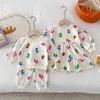 Set di abbigliamento set di abbigliamento per bambini carini cagnolini da cani vestito ragazzi con cappuccio con cappuccio fratello e sorelle abbigliamento h240426