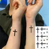 Tattoo Transfer Wassertransfer falsches Tattoo kleines Kreuz Tatto hinter dem Ohr auf Fingerkörperkunst wasserdichte temporäre Tatoo -Aufkleber für Frau Mann 240426