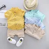 Zestawy odzieży Dzieci Ubrania modowe Nowe letnie dzieci chłopcy dziewczęta paski szorty 2pcs/set dzieci maluchowe odzież niemowlęta