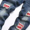 Mäns jeans 2024 Nya retro tårar jeans män tvättar blå elastisk ultratunna denim byxor patch mode färg prickar hip hop mens trusersl244