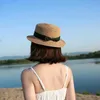 Breda brimhattar hink cokk panama hatt enkel sommarstrand kvinnor avslappnad platt båg knut halmflickor sol chapeu feminino q240427