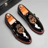 Casual zakelijk leerschoenen voor heren mode borduurboers loafers heren Brits stijl monnikschoenen heren slip-on buitenflats