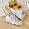 Lässige Schuhe Männer atmungsaktiven Liebhabern Amerikanische Weiße Korea Style Bread Frauen Skateboard -Sneaker Unisex Designer