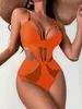 Kvinnors badkläder 2024 One Piece Swimsuit Kvinnor Badkläder Nytt solid svart Hot Pink Mesh Patchwok Monokin Sexig baddräkt Brasiliansk strandkläder