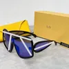 Vente chaude des lunettes de soleil Designer de luxe Pilote Lunettes de soleil pour femmes Transport Fendance Men de bloc