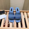 Luxury Vintage Denim Slipisti designer Slide di gomma floreale Slide in gomma Beach Womens Casual Flat Slipper Slides in pelle Summer Estate