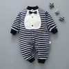 Romances Roupas de bebê Primavera e inverno Jaquetas de bebê menina/menino Baby Mumpsuit Soft Flannel Baby Gumpsuitl24f