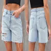 Frauen Jeans gewaschen halb dänge Hosen Frauen hellblauer Sommer Ankunft Loch Side Split Denim Shorts Raked gerade lässige mittlere Taille