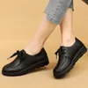 Scarpe casual 2024 cuoio in pelle Black Work Wearges Female Lace Up Autumn Inverno Warm Women Non slip moca