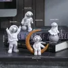 4 st astronaut Figur Staty Figurin Spaceman Sculpture Education Toy Desktop Home Decoration Model for Kids Gift 240418