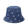 Chapéus de aba larga balde popular margarida bordada algodão jeans chapéu de verão feminino Spring Fisherman Exterior Travel Sunset Presente Q240427