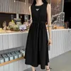 Basic Casual Kleider Designer 2024 Frühling/Sommer Neues Hot Diamond Dreieck Etikett Ärmellose Frauen-A-Linie-Kleid mit großem Saum und langem Rock, um die Körperform L7DW zu zeigen