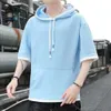 Sommer dünner Hoodie, Kurzarm-Herren-T-Shirt für Kapuze, halb Ärmeln, koreanische Version, trendige Teenager-Jungen, 5-Zoll-Hülle, Trendy Brand Instagram