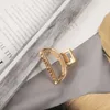 Hårklämmor Barrettes 2023 Fashion Hollow Metal Clip Simple Small Size Gold Geometric Armband Hink Shaped Womens Daily Daily