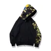 Hoodies pour hommes Camouflage Design rouge jaune bleu bleu épissage pull en toison plus taille 3xl chouchis