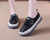 Chaussures décontractées Femme Sneaker Cuir Little White 2024 Printemps Autumn Oxford Soft Sole Sole Vulcanie Shoe Dames Walking