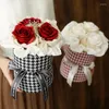 Decoratieve bloemen Valentijnsdag Gift Round Round Bouquet Mother's Artificial Flower Handmade Huidige vriendin's Birthday Wedding Props