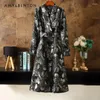 Kvinnans jackor Spring Autumn High-klass Jacquard Temperament Cross Collar Suit Trench Coat Women French Socialite Mid-Längd Jacket