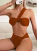 Swimwear Women 2024 Sexy Low Waist Bikini Set Solid One épaule String Swearwear Femmes de maillot de mail