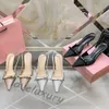 2024 Kvinnor Luxury Dress Designer Shoes Sneakers High Heels Patent Leather Rhinestone Thin Bow Heels Womens Lady Sandals Party Wedding Office Pumps Shoe Sneakers