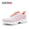 Casual Shoes Ozersk Fashion Chunky Sneakers Kvinnor Tjock Sole Non Slip Woman Breattable Sticked Air Mesh Platform