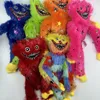 Fabryka hurtowa 7 kolorów 20 cm Huggy Wuggy Plush Toy Pendant Pp Cotton Horror Game Perypheral Doll Wisel's Prezent dla dzieci