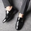 Scarpe casual uomini in pelle 2024 Business di moda oxford formale indossa abito classico