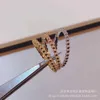 Versão alta da versão alta Van Pearl Ring Womens 18K Gold rosa CNC CNC Finamente esculpido em camadas redonda Bracelet