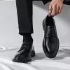 Stövlar 2023 Högkvalitativ handgjorda Oxford Dress Shoes Men's Office Suit skor Fotkläder Bröllop Formella italienska skor Populära