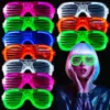 5/25 pezzi LIGHT OCCHI LED UP BUNGAMENTE 5 Colori Giolla Glow Glow in the Dark Party Forniture Neon Party Bomboniere per bambini adulti 240422