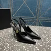 Segurança Pin Slingback Calfskin Patent Leather Bomba Sapatos Saltos de Estiletto Alto