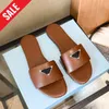 Designer Slippers for Women Sandals Fashion Luxury Claquette Luxe Sandale Brun Brown White Cuir Chunky Summer Triangle Brands Beach Shoes Slides Talons plats