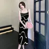 French Vintage Elegant Cint Long Dress Long Wave Stripe Aibiti a maglieria Mid Long Long Womens Autumn Ladie Party Clothing 240425