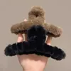 Coix de cheveux Barrettes nouvelles griffes de cheveux en coton en peluche adaptés aux femmes Clip de requin à haute température Clip à la mode accessoires coréens