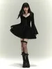 Casual klänningar designade Goth Fashion Women Dress Long Flare Sleeve Slim Pullover Square Collar Lace Patchwork Gothic Style Ladies